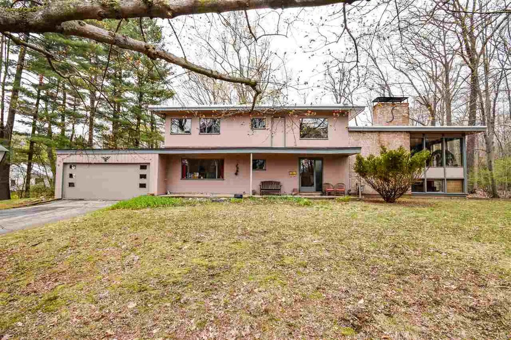 6 Woodland Road Dover NH 03820