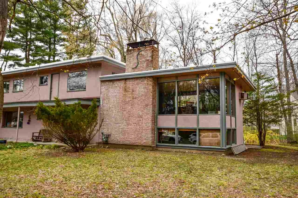 6 Woodland Road Dover NH 03820