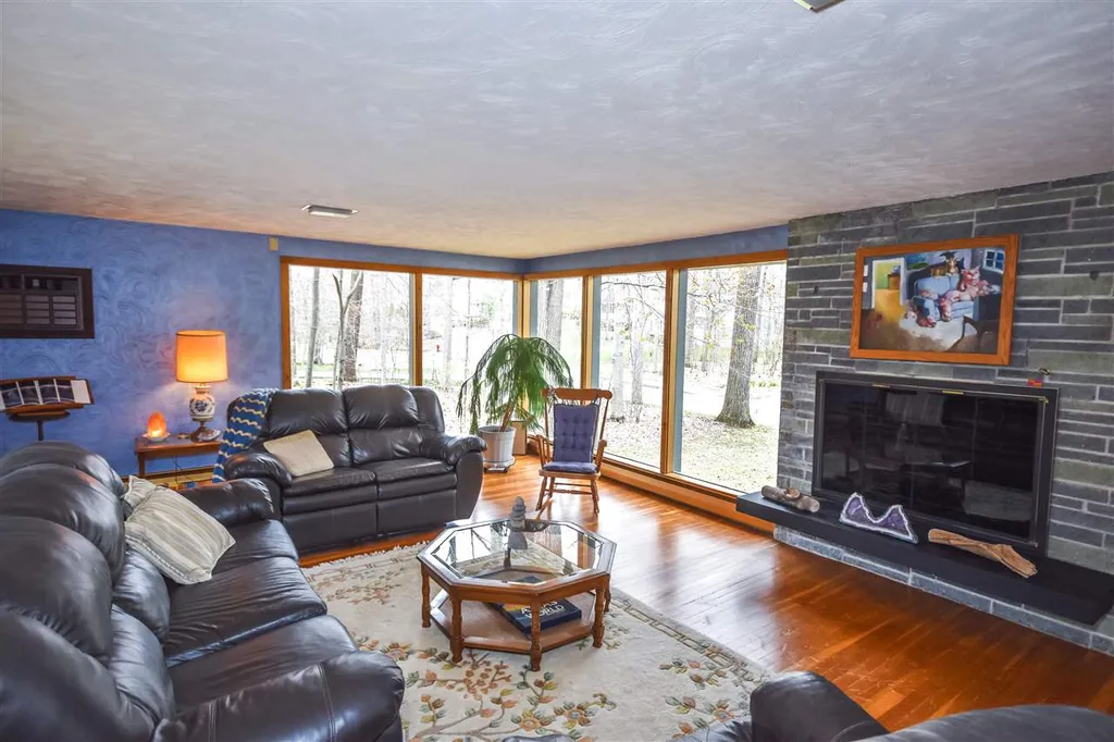 6 Woodland Road Dover NH 03820