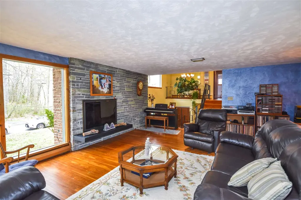 6 Woodland Road Dover NH 03820