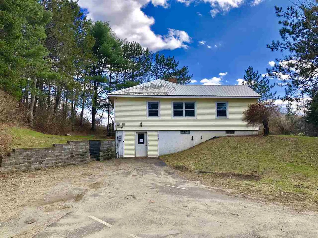 1006 Memorial Drive St. Johnsbury VT 05819
