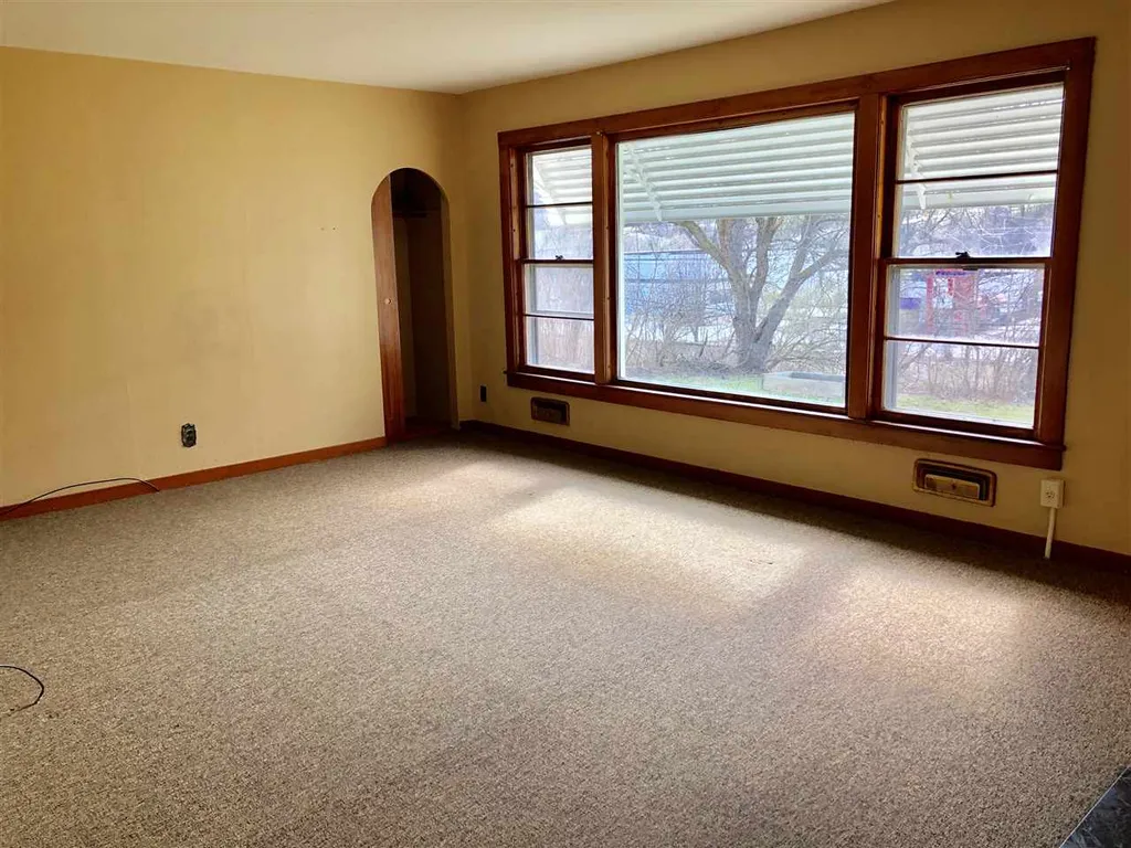 1006 Memorial Drive St. Johnsbury VT 05819