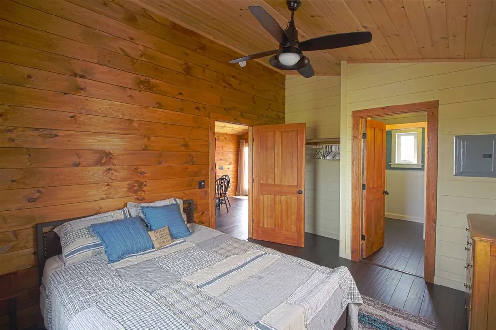 113 Oakridge Lane North Hero VT 05474