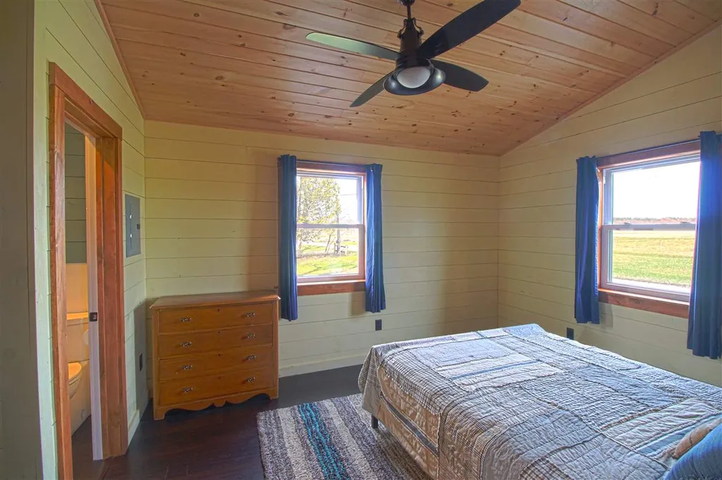 113 Oakridge Lane North Hero VT 05474