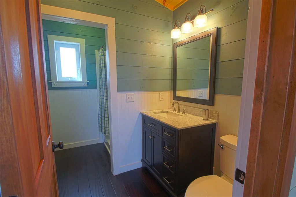 113 Oakridge Lane North Hero VT 05474