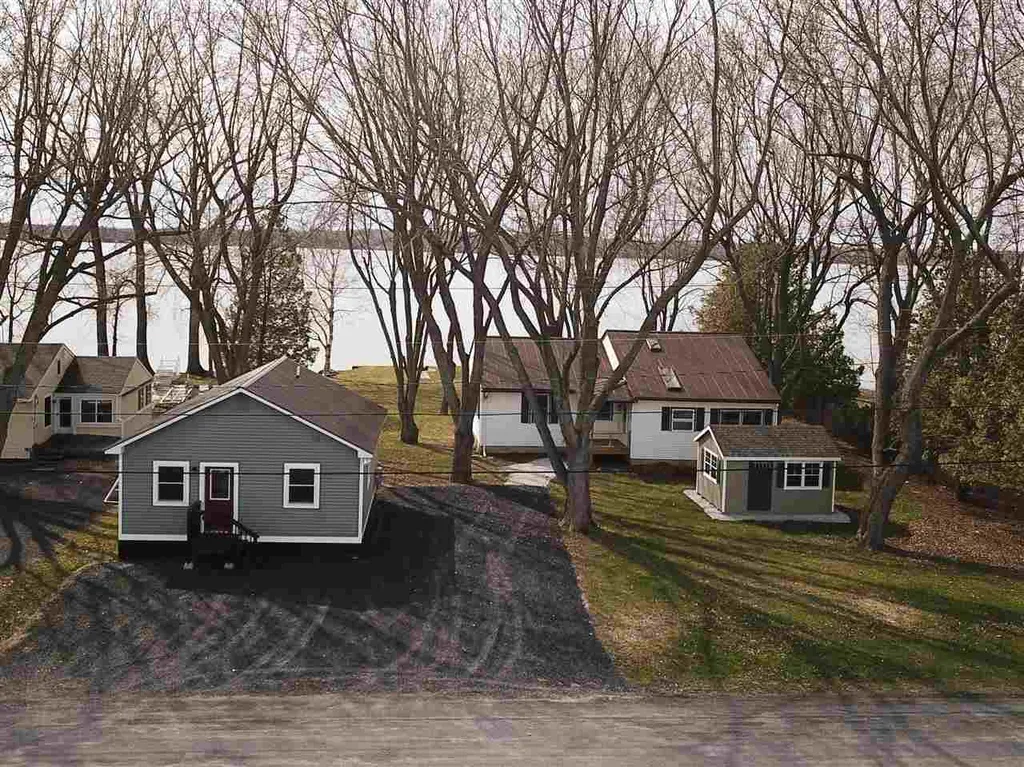 113 Oakridge Lane North Hero VT 05474