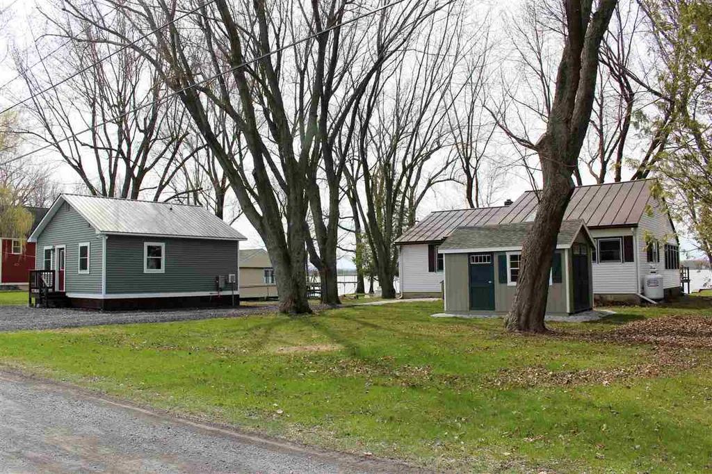 113 Oakridge Lane North Hero VT 05474