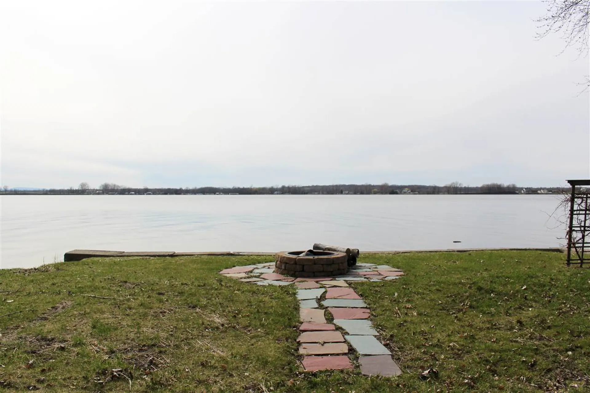 113 Oakridge Lane North Hero VT 05474