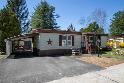128 Partridge Lane Goffstown NH 03045