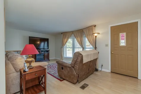 128 Partridge Lane Goffstown NH 03045