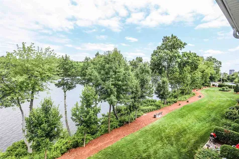 55 River Front Drive Manchester NH 03102