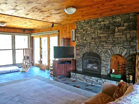 81 Olson Drive Brattleboro VT 05301
