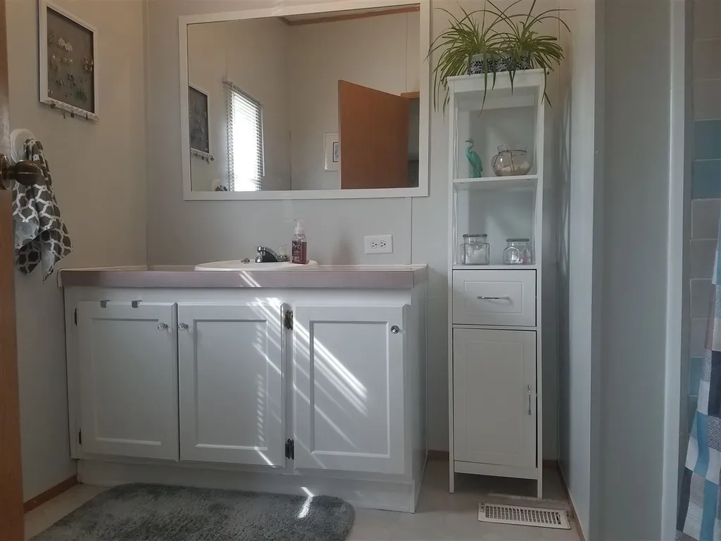 37 Wood Lane Alburgh VT 05440
