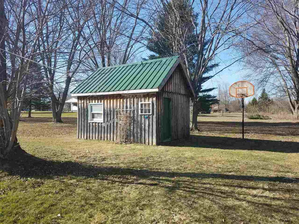 37 Wood Lane Alburgh VT 05440