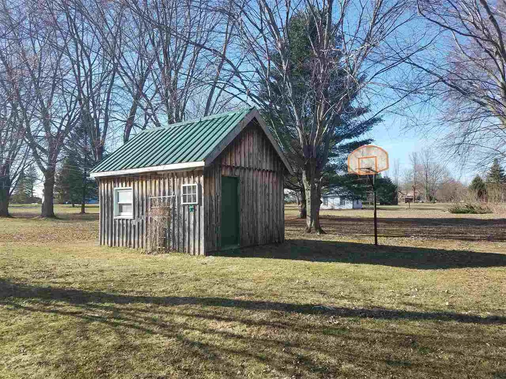 37 Wood Lane Alburgh VT 05440
