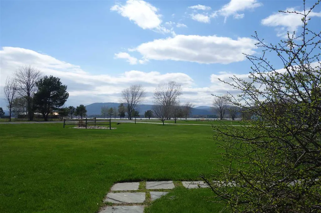 765 Goose-bay Drive Bridport VT 05734