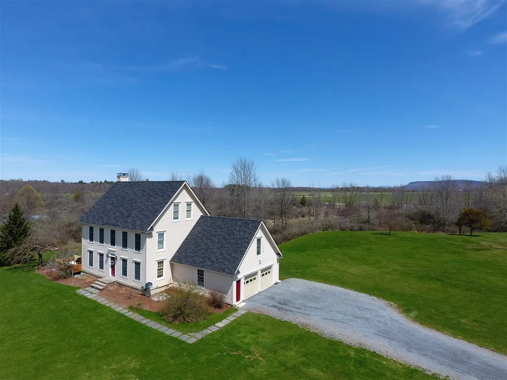 765 Goose-bay Drive Bridport VT 05734