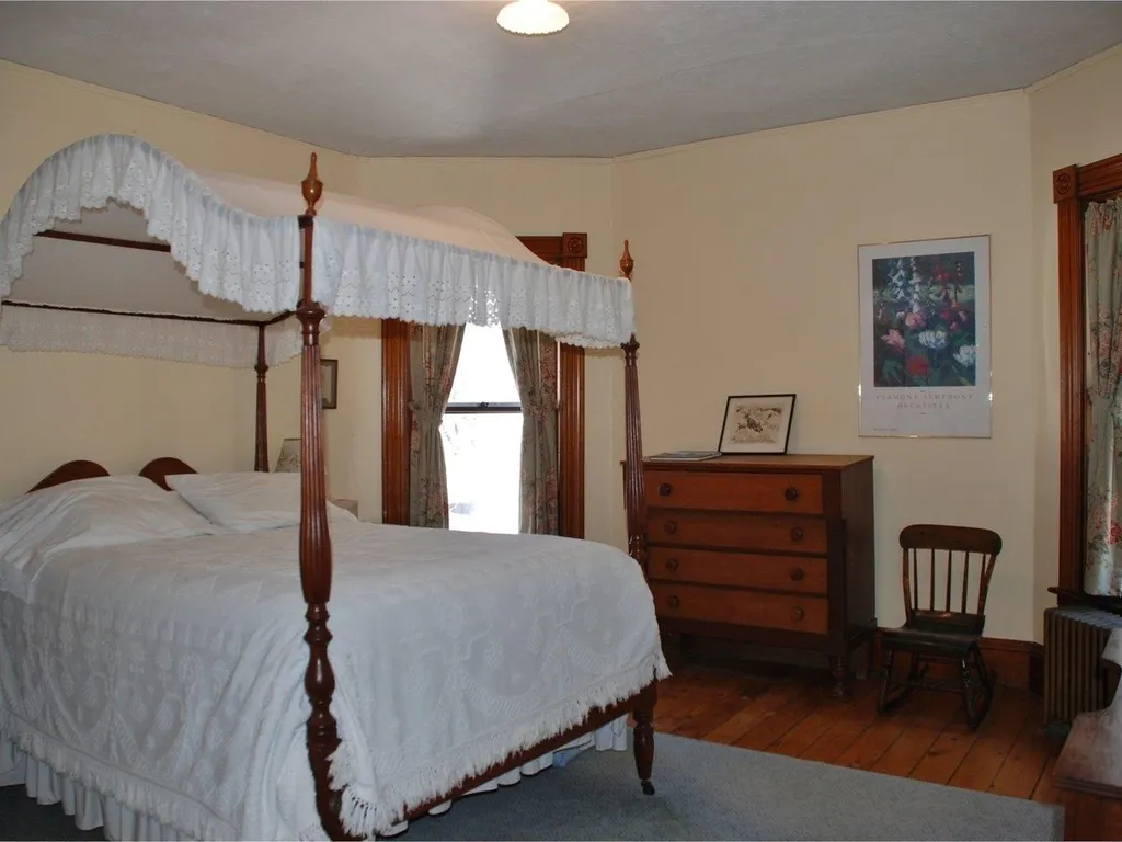 40 Main Street Milton VT 05468