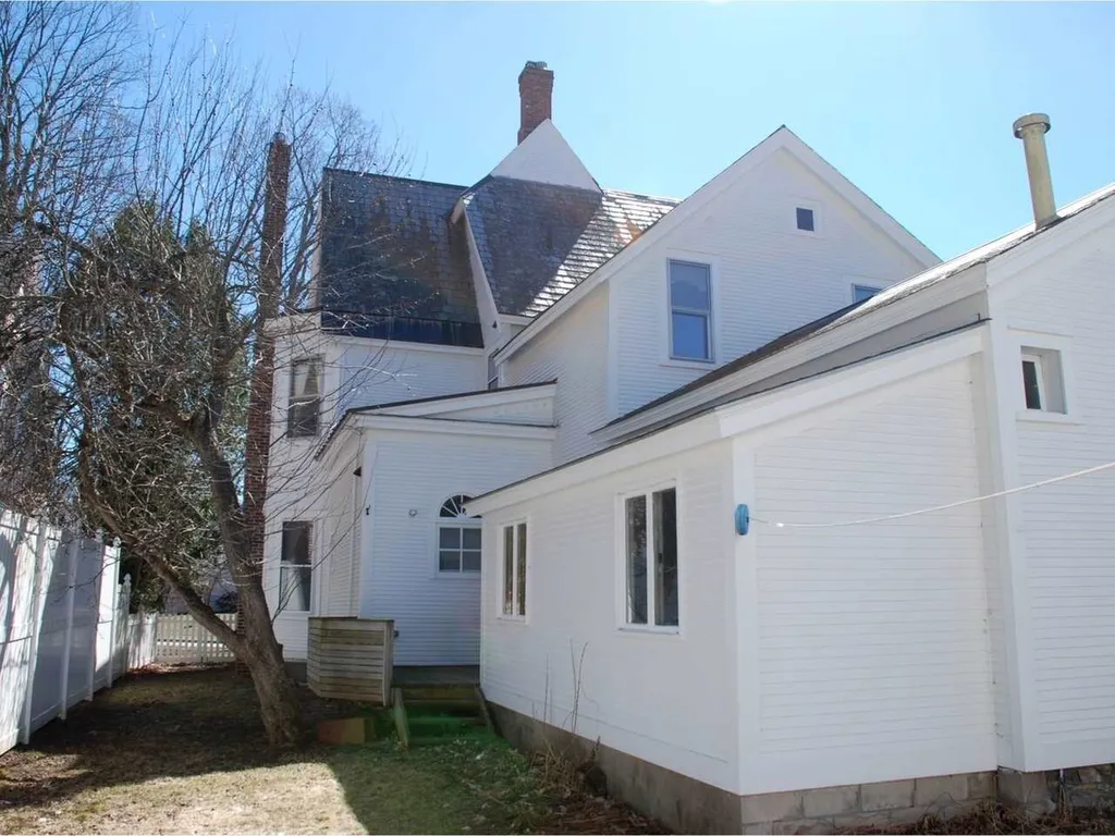 40 Main Street Milton VT 05468