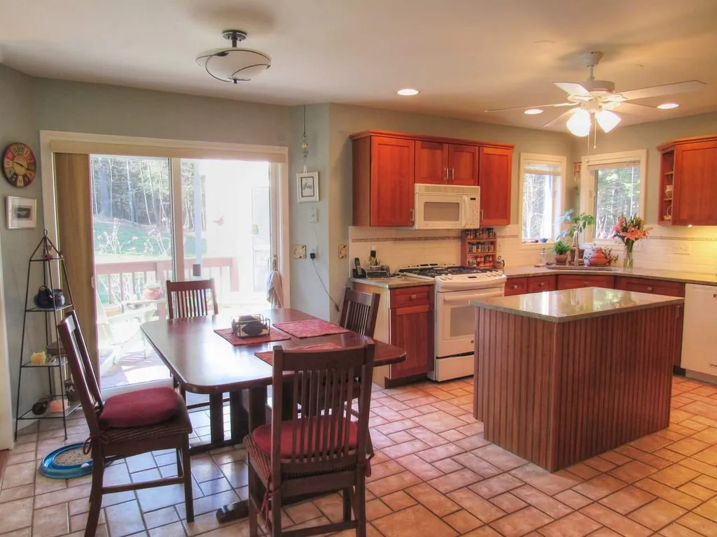 141 Tree Hill Road Williston VT 05495