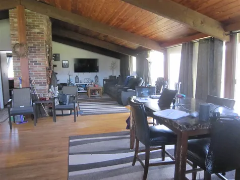 410 River Road Newfane VT 05345