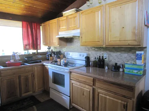 410 River Road Newfane VT 05345