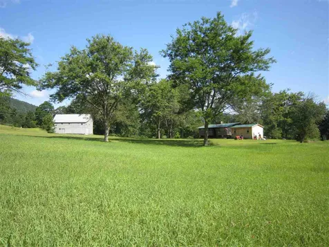 410 River Road Newfane VT 05345