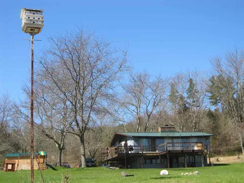 410 River Road Newfane VT 05345