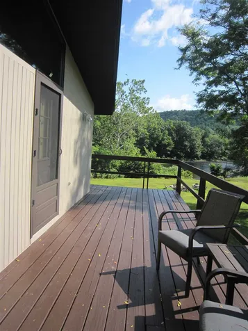 410 River Road Newfane VT 05345