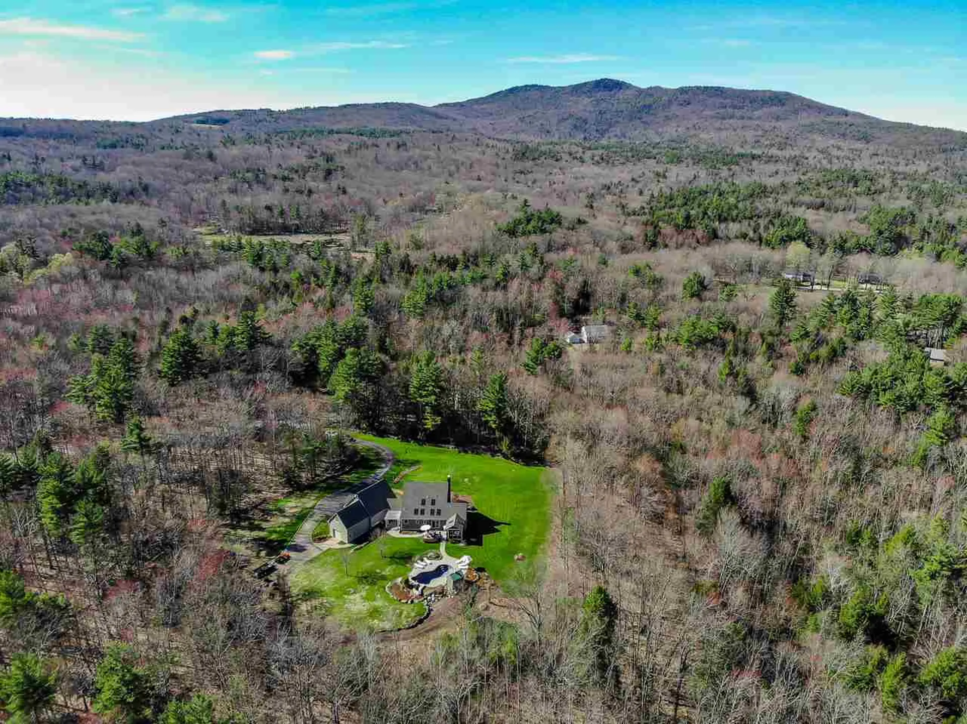 1455 Greenfield Road Francestown NH 03043