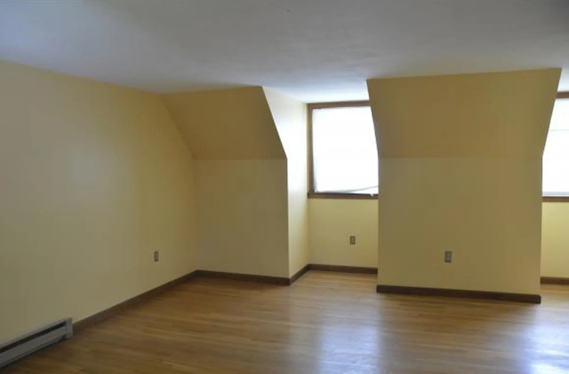 240 Hoyt Street Manchester NH 03103