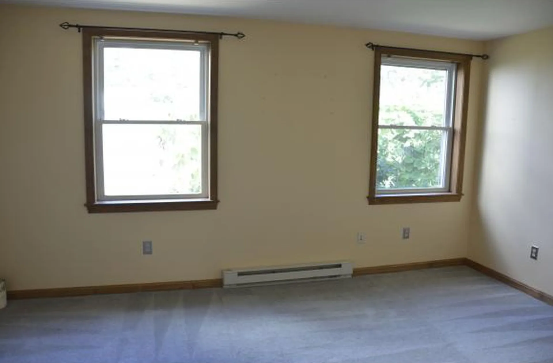 240 Hoyt Street Manchester NH 03103