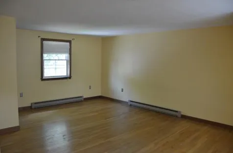 240 Hoyt Street Manchester NH 03103