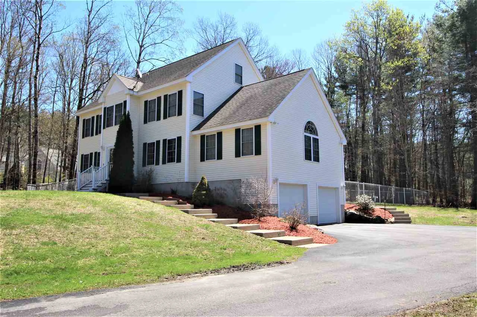 159 Island Pond Road Derry NH 03038