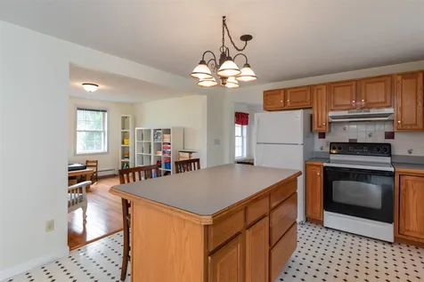 1 Morgan Farm Road Raymond NH 03077