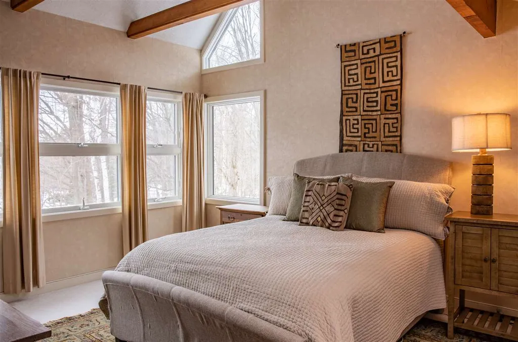 236 Lucy's Lane Charlotte VT 05445