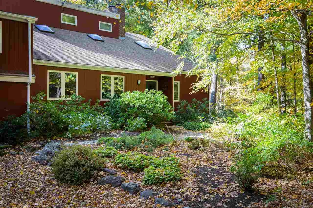 236 Lucy's Lane Charlotte VT 05445