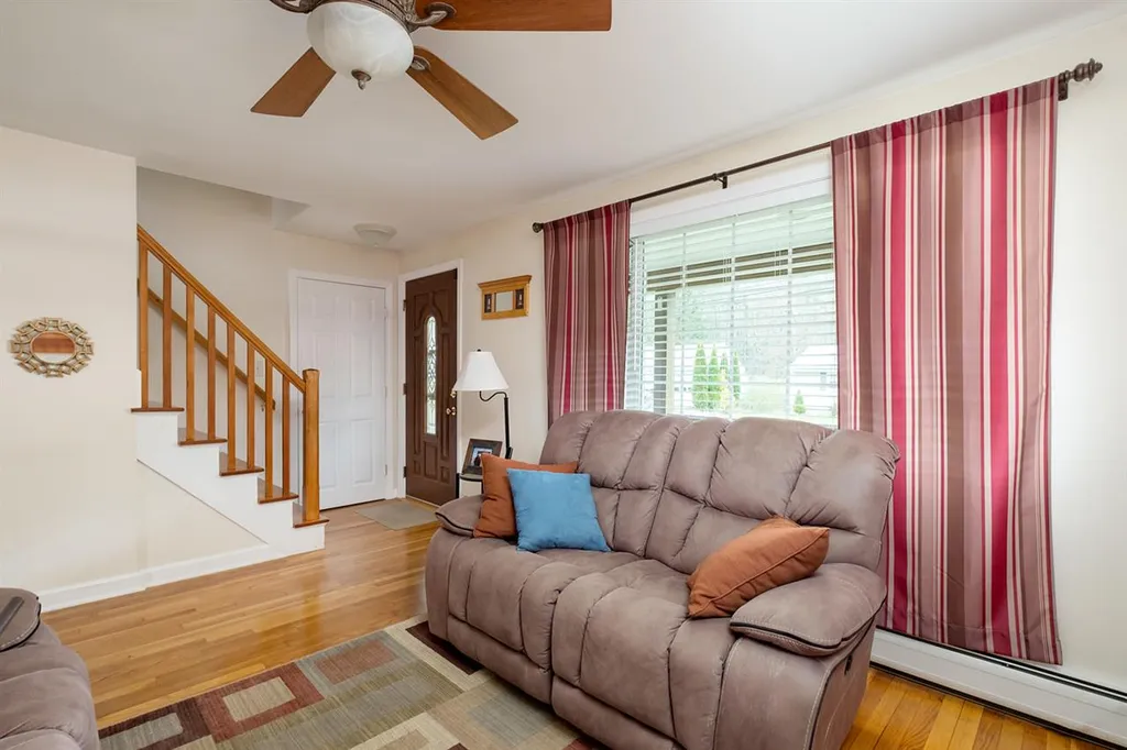 12 Mary Batchelder Road Hampton NH 03842