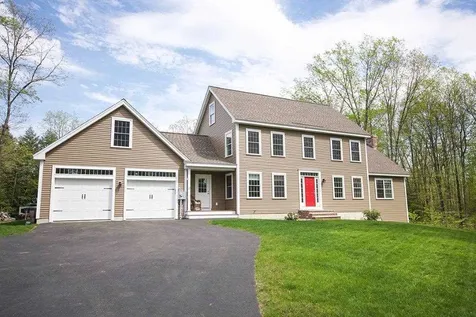 21 Twitchells Way Sandown NH 03873
