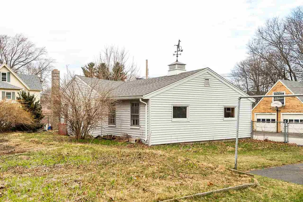 294 Thornton Street Portsmouth NH 03801