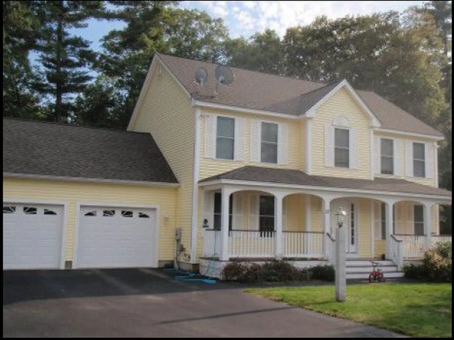 12 Carnation Circle Nashua NH 03062