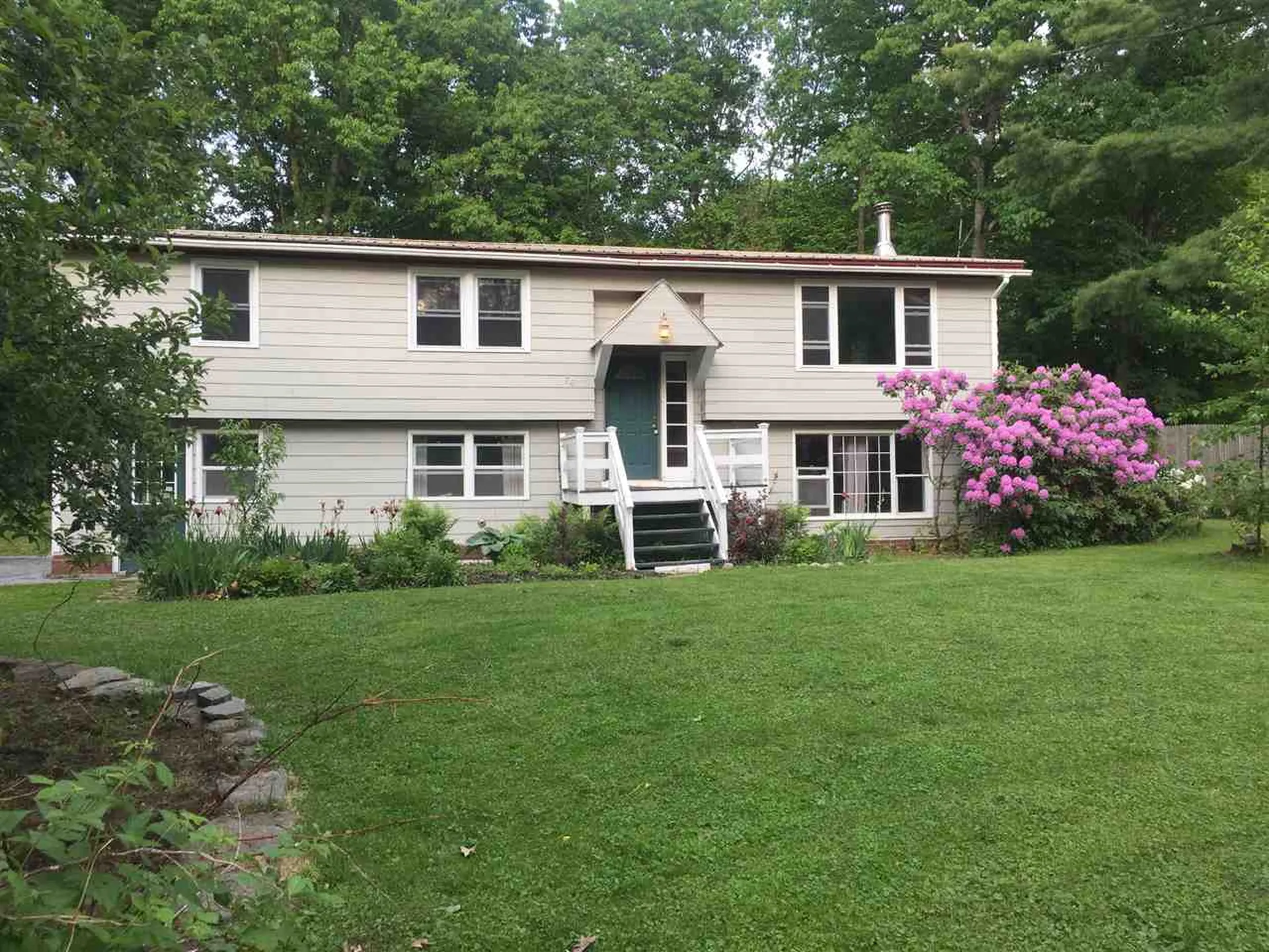 76 Drew Lane Middlebury VT 05753