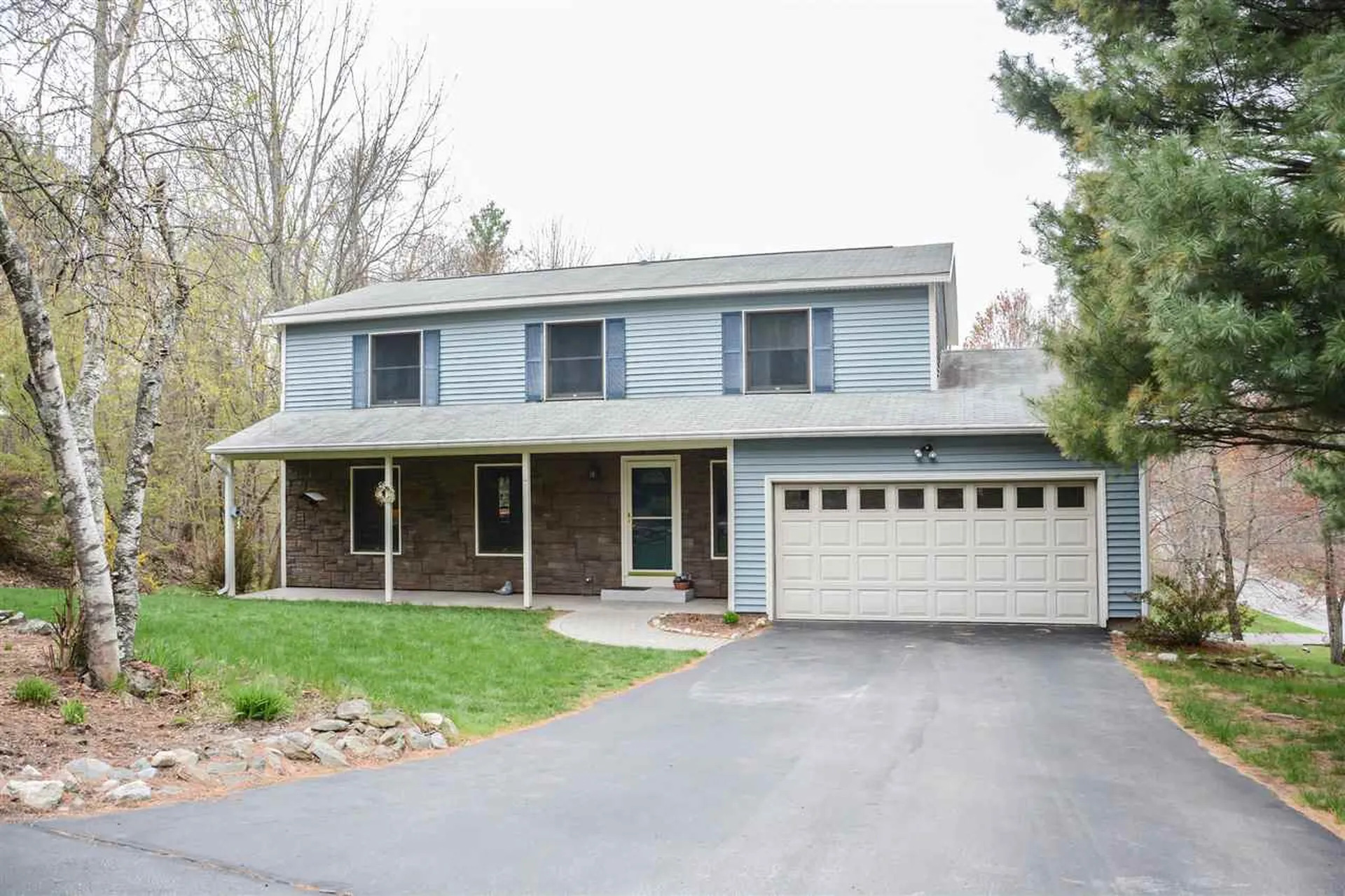 1 Thoreau Drive Nashua NH 03062