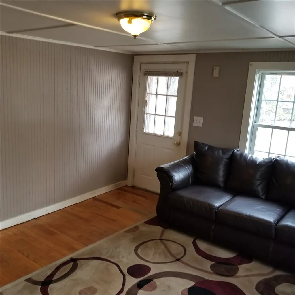 3 Howard Street Pembroke NH 03275