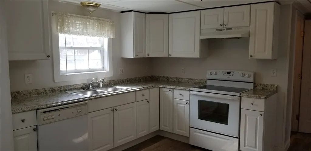 3 Howard Street Pembroke NH 03275