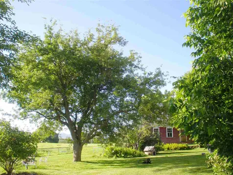 2692 East Warren Road Waitsfield VT 05673-2692