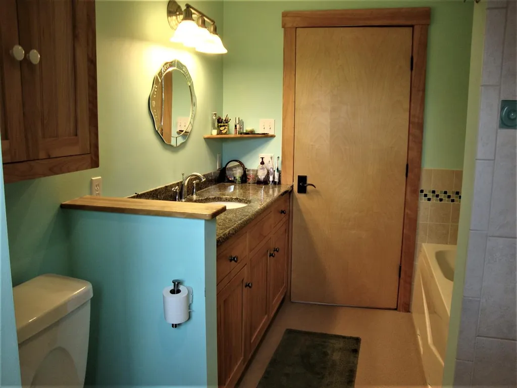 35 Twist Hill Road Wilmot NH 03287