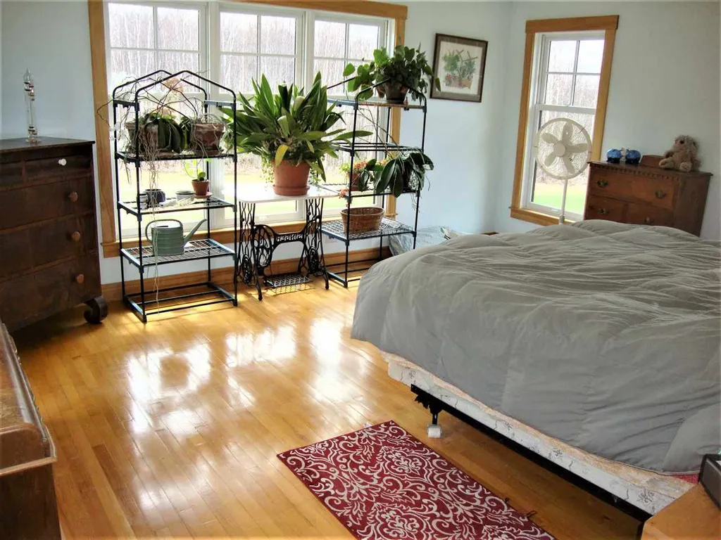 35 Twist Hill Road Wilmot NH 03287