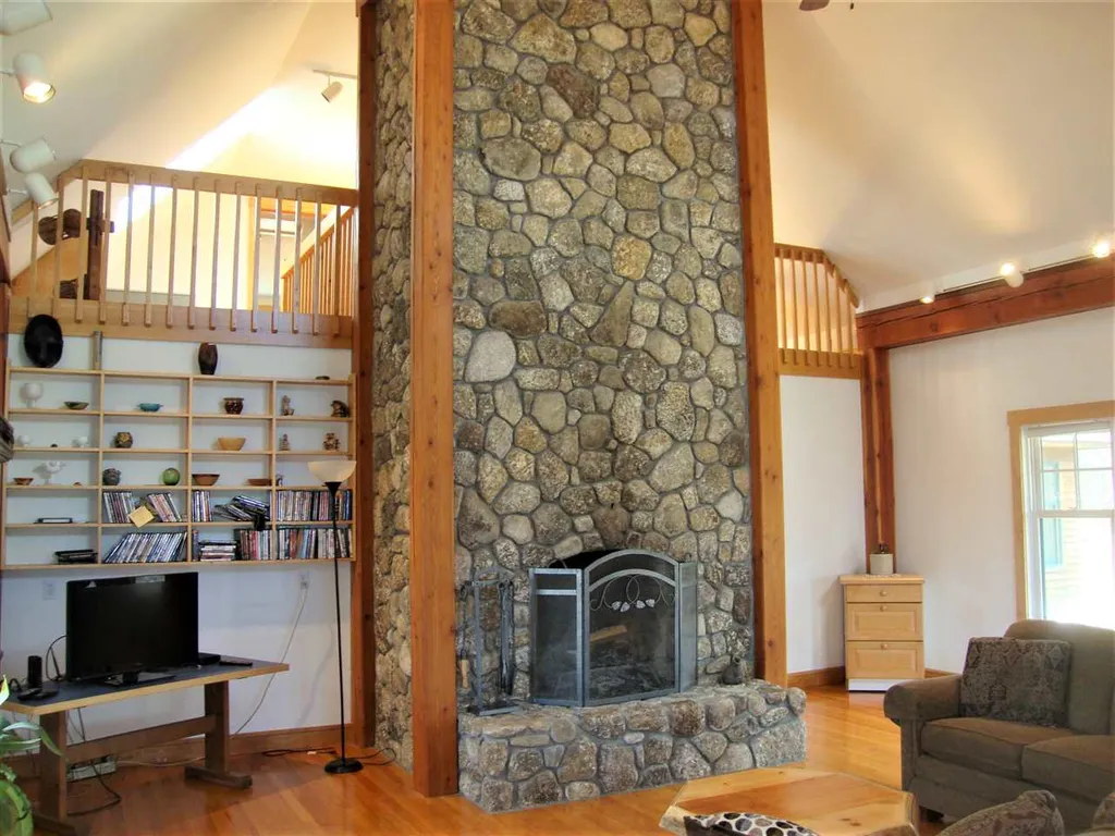 35 Twist Hill Road Wilmot NH 03287
