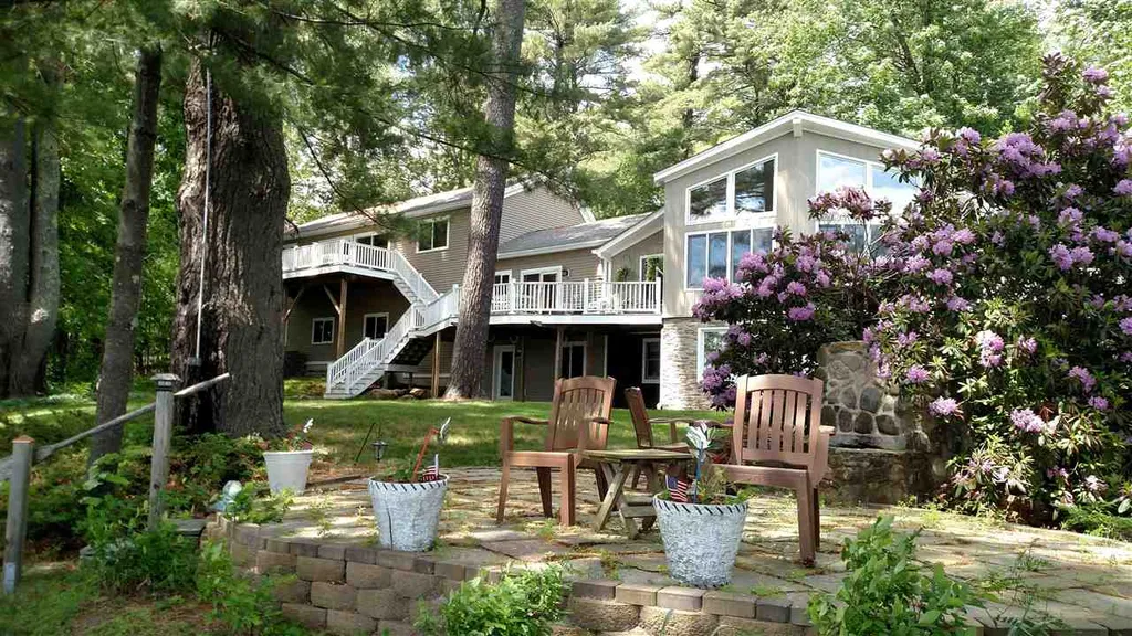 74 Edgewater Drive Barrington NH 03825